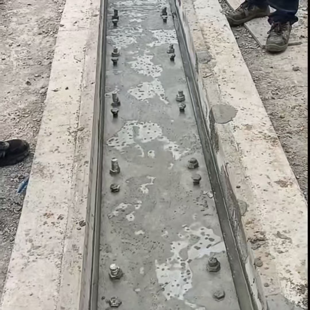 高青港口码头起重机龙门吊重型机械设备稳固用早强快凝轨道胶泥